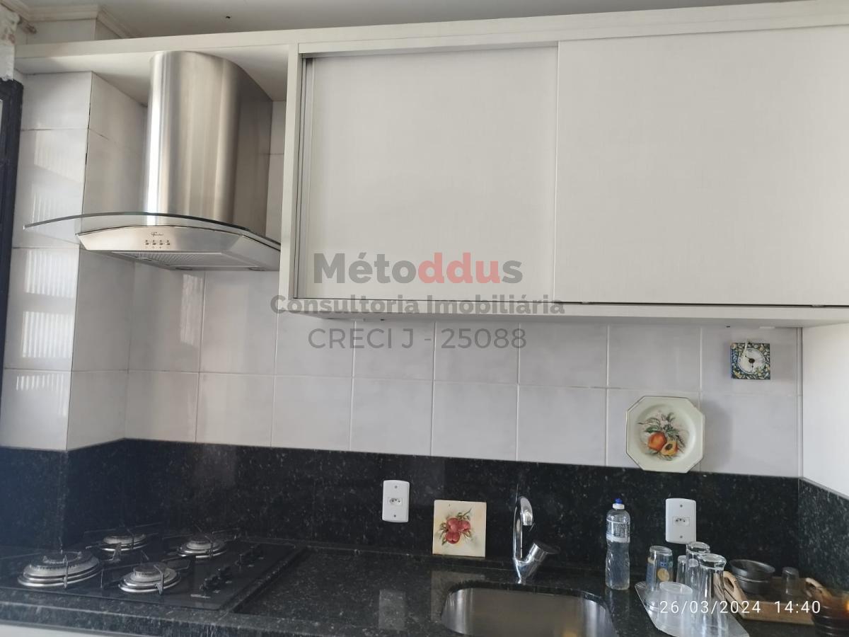 Apartamento à venda com 2 quartos, 80m² - Foto 29