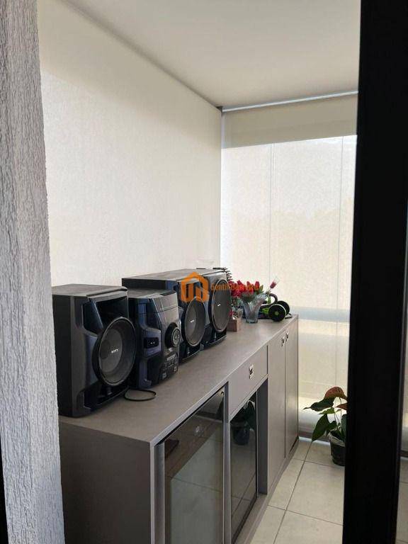 Apartamento à venda com 3 quartos, 95m² - Foto 8