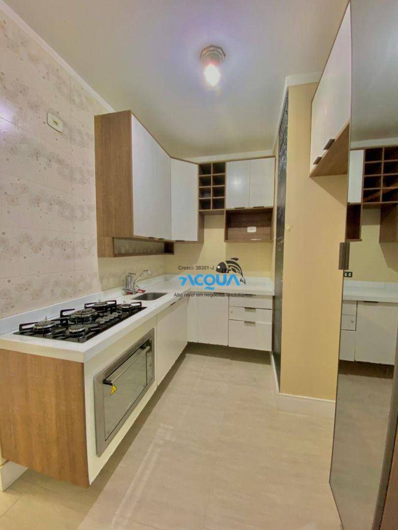 Apartamento à venda com 2 quartos, 70m² - Foto 3