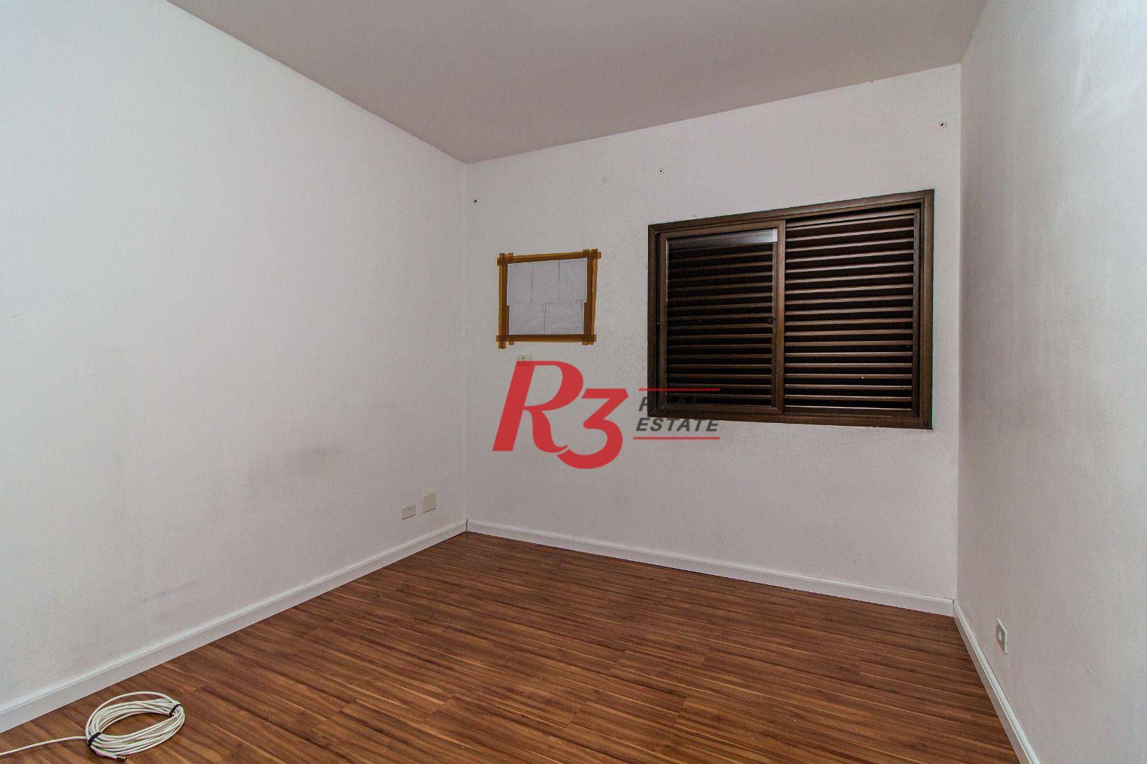 Apartamento para alugar com 3 quartos, 192m² - Foto 13