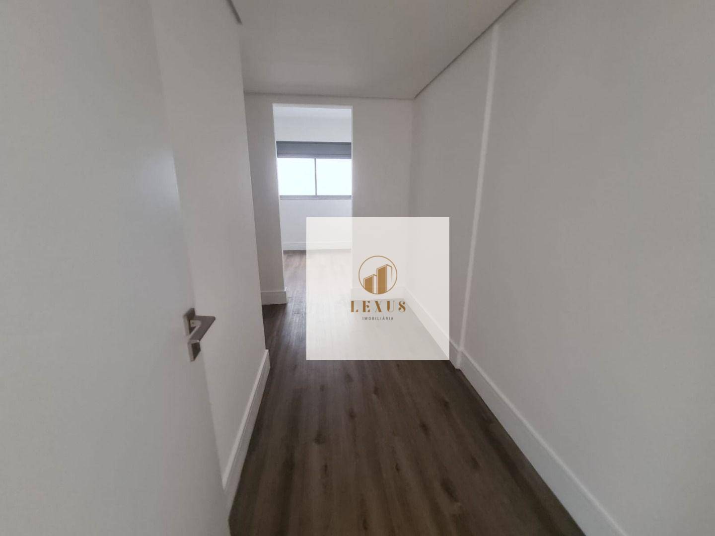 Apartamento à venda com 2 quartos, 67m² - Foto 12