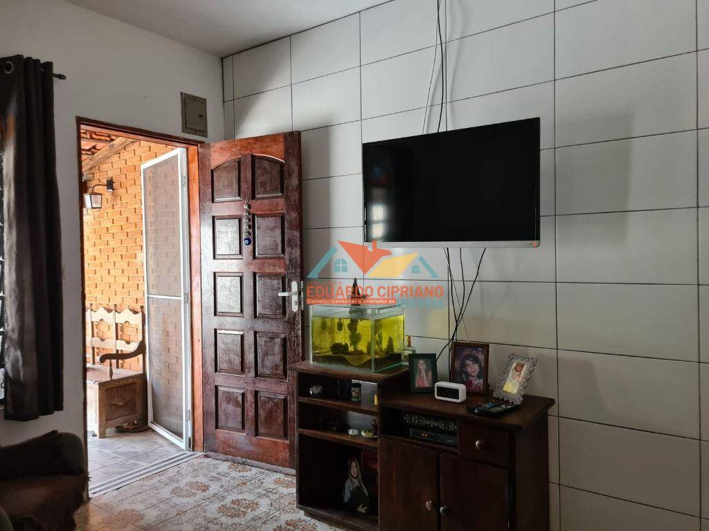 Casa à venda com 3 quartos, 80m² - Foto 21