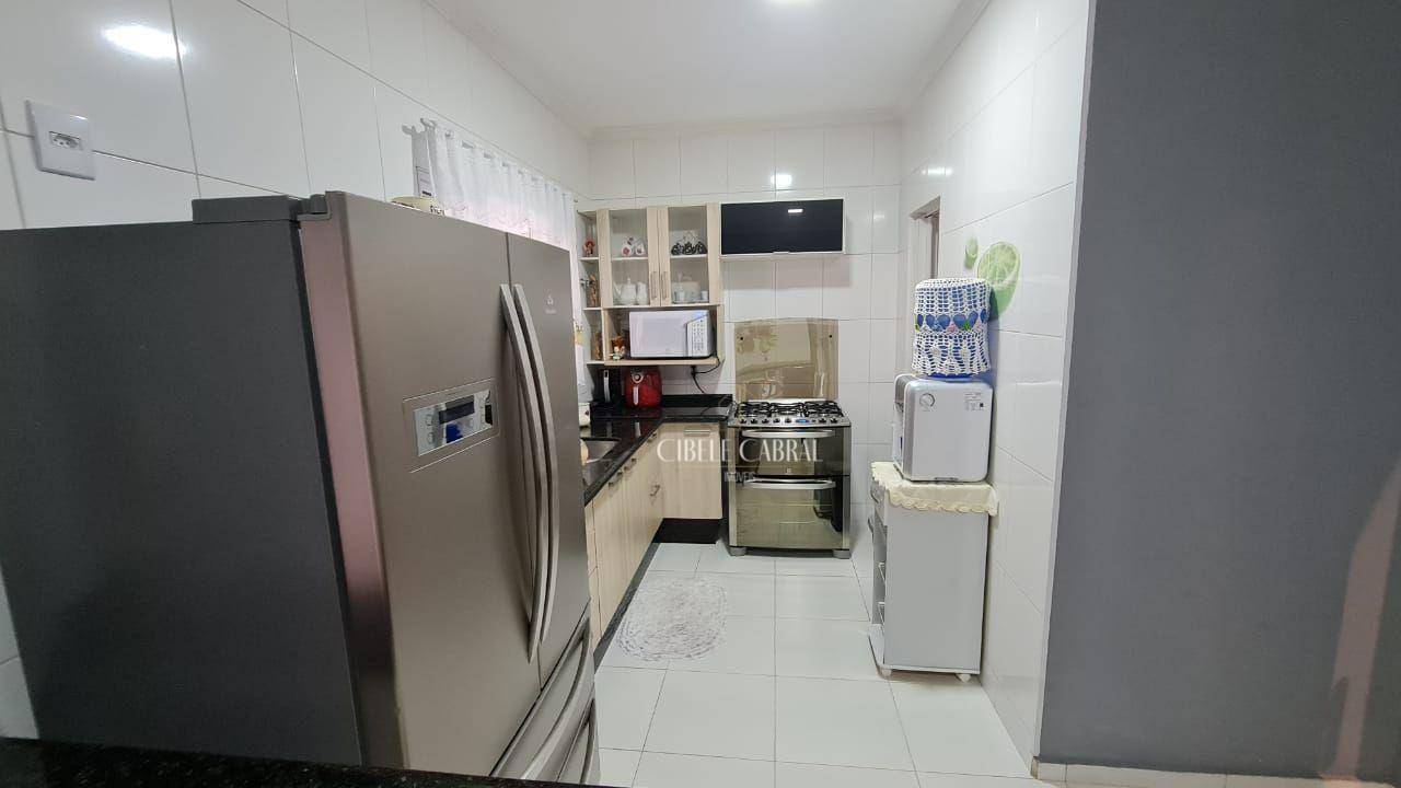 Casa à venda com 3 quartos, 250m² - Foto 13