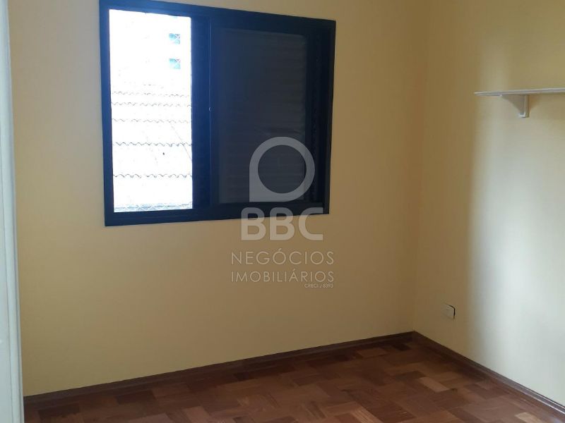 Apartamento para alugar com 2 quartos, 65m² - Foto 11