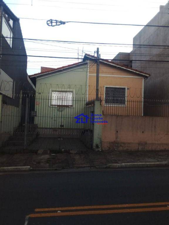 Casa à venda com 2 quartos, 250m² - Foto 1