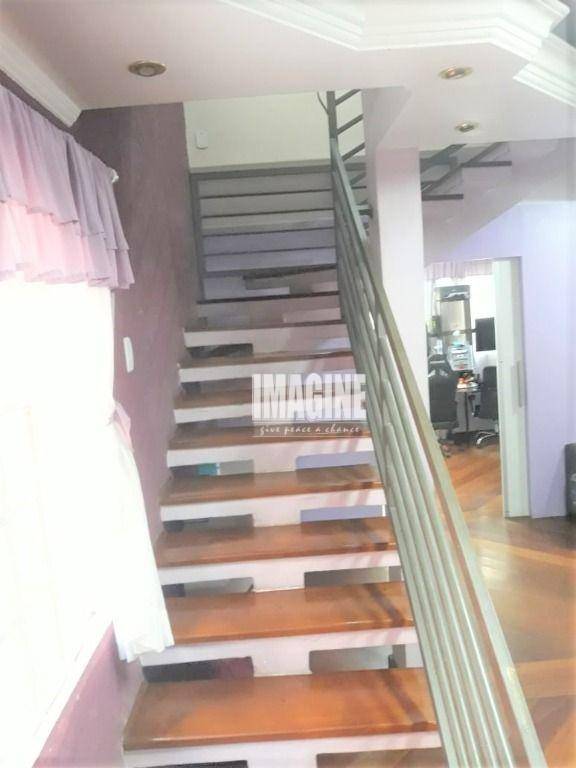 Sobrado à venda com 3 quartos, 330m² - Foto 15