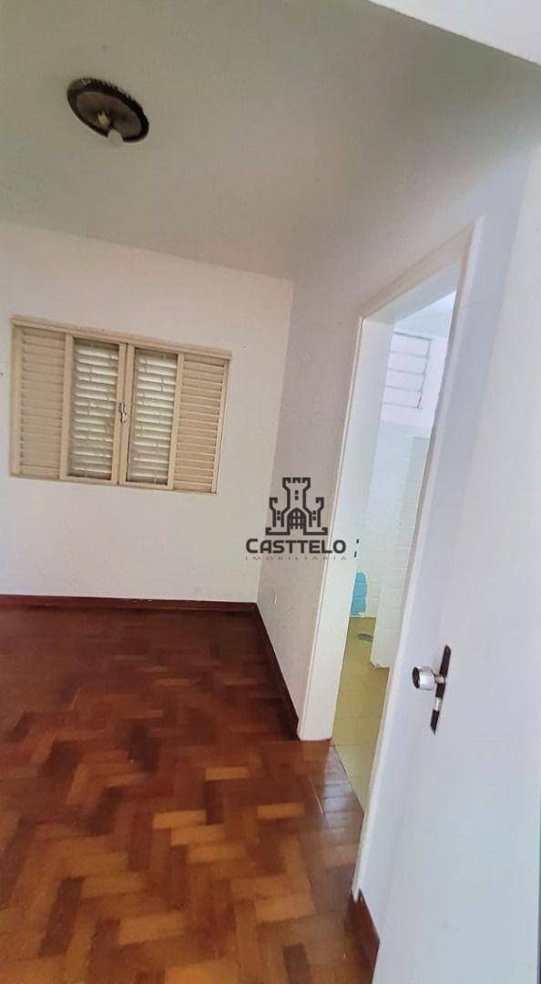 Casa à venda com 5 quartos, 174m² - Foto 10