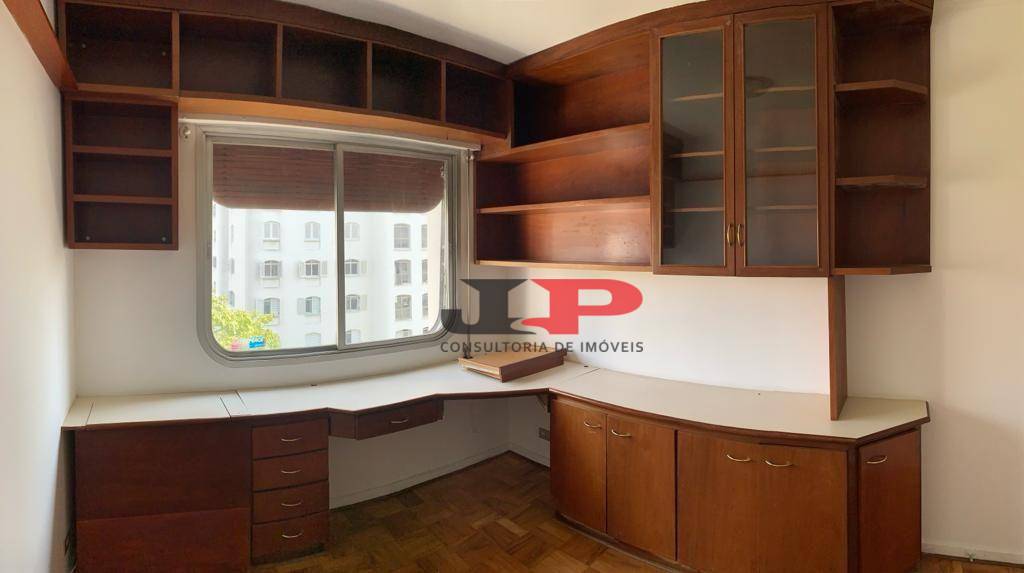 Apartamento para alugar com 3 quartos, 123m² - Foto 25