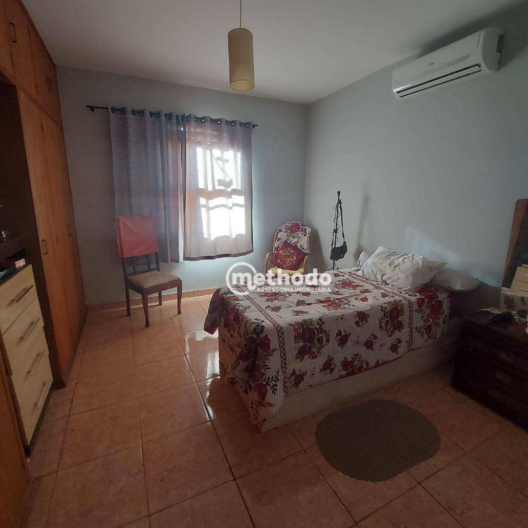 Casa à venda com 3 quartos, 200m² - Foto 12