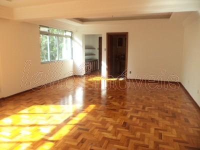 Apartamento para alugar com 3 quartos, 132m² - Foto 2