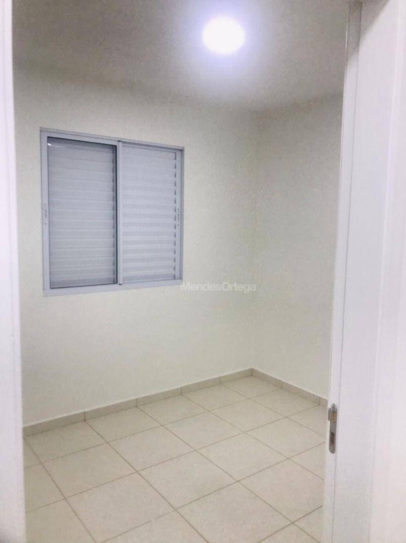 Casa de Condomínio para alugar com 2 quartos, 48m² - Foto 4