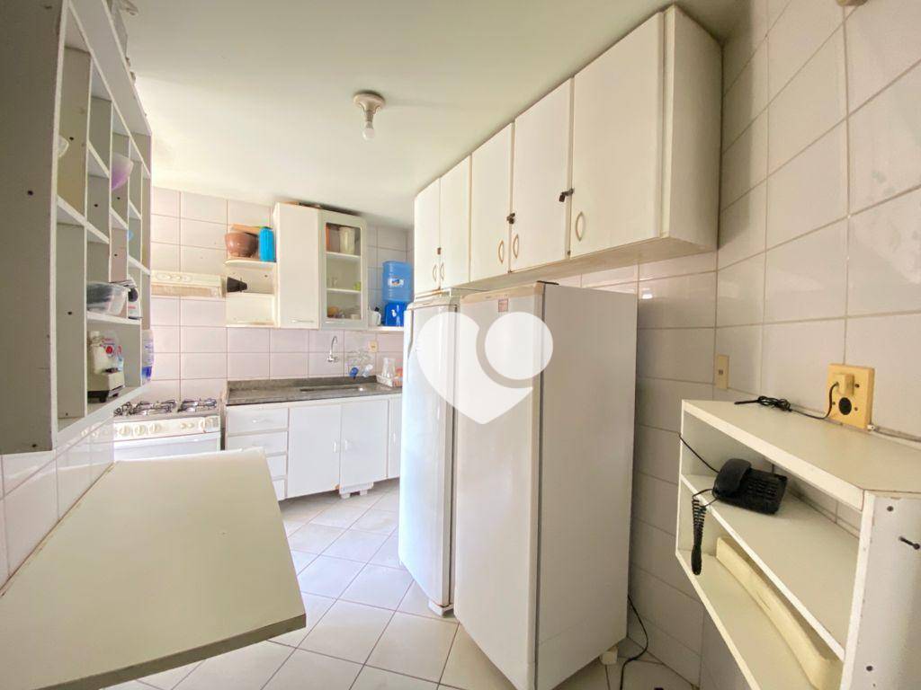 Apartamento à venda com 2 quartos, 75m² - Foto 5