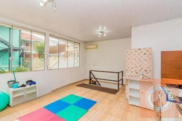 Casa à venda com 3 quartos, 208m² - Foto 16