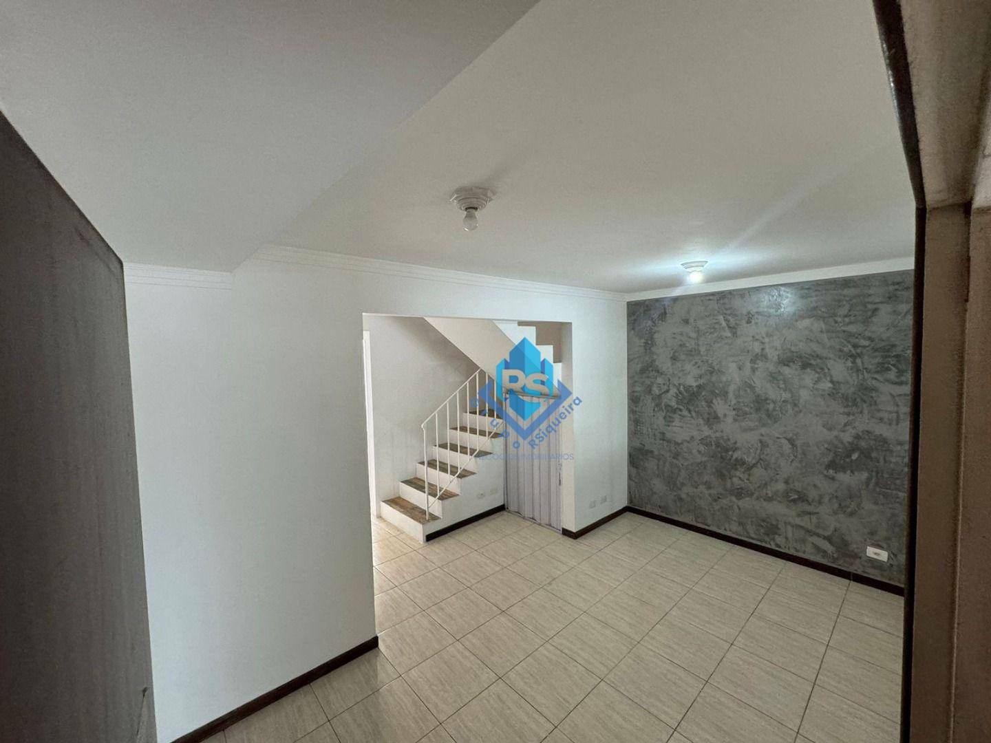 Sobrado à venda com 3 quartos, 108m² - Foto 2