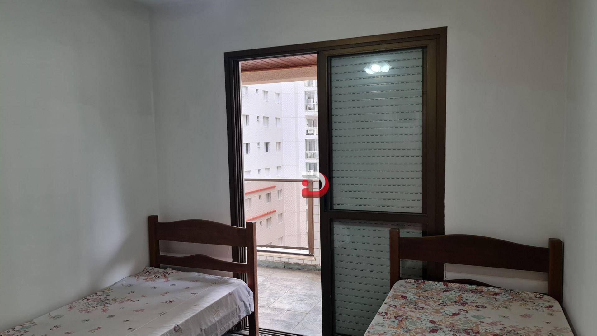 Apartamento para alugar com 3 quartos, 150m² - Foto 14