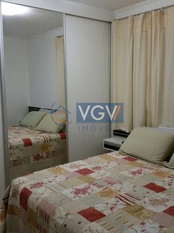 Apartamento à venda com 2 quartos, 68m² - Foto 4