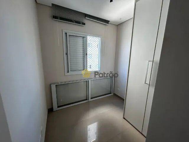 Apartamento para alugar com 3 quartos, 72m² - Foto 18