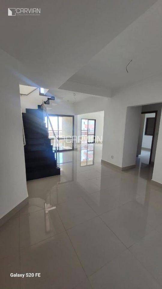 Cobertura à venda com 4 quartos, 239m² - Foto 2