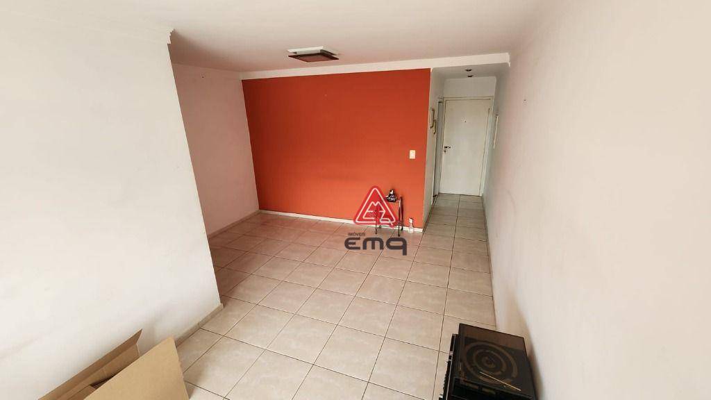 Apartamento à venda com 3 quartos, 70m² - Foto 14