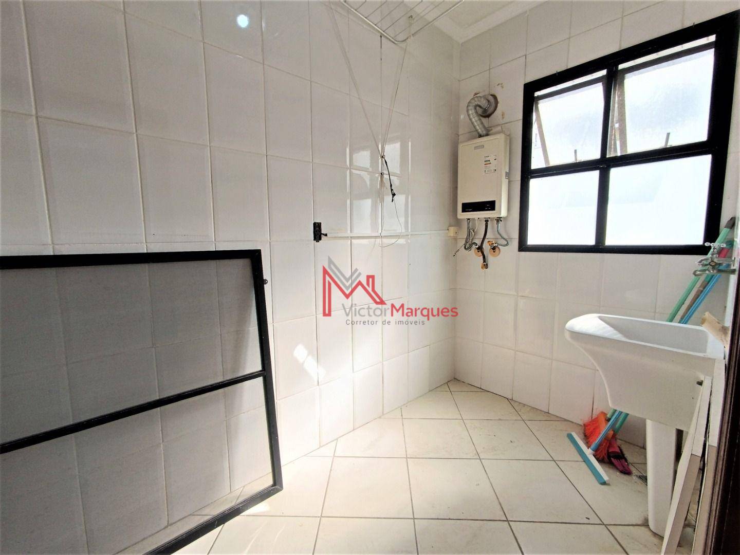 Apartamento para alugar com 3 quartos, 125m² - Foto 13