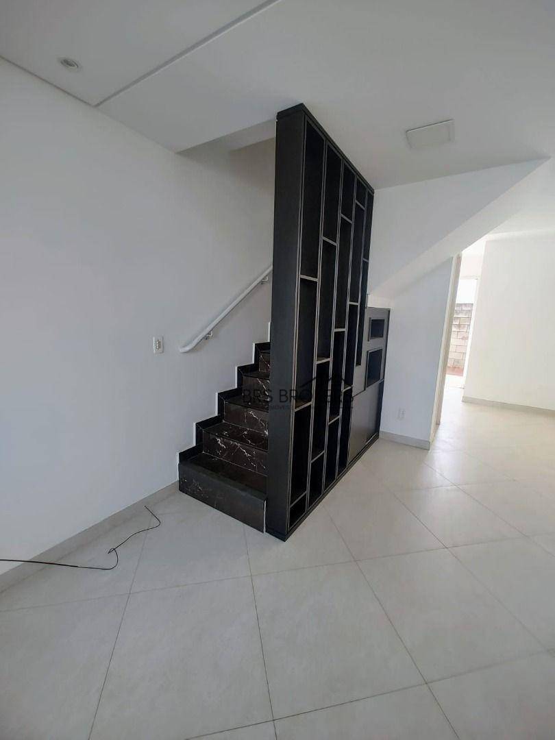 Sobrado à venda com 2 quartos, 55m² - Foto 2