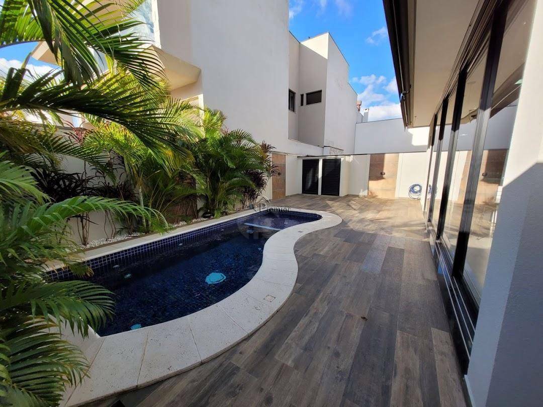 Casa de Condomínio à venda com 3 quartos, 290m² - Foto 32