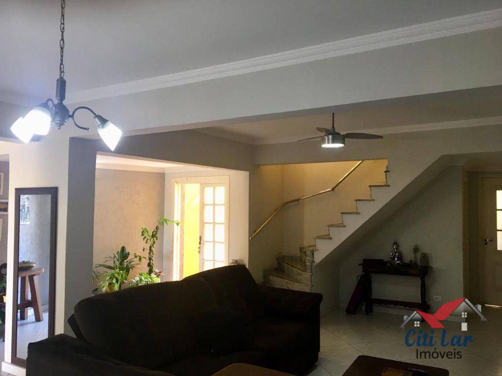 Sobrado à venda com 3 quartos, 134m² - Foto 4