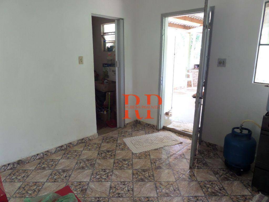 Sítio à venda com 3 quartos, 180m² - Foto 21