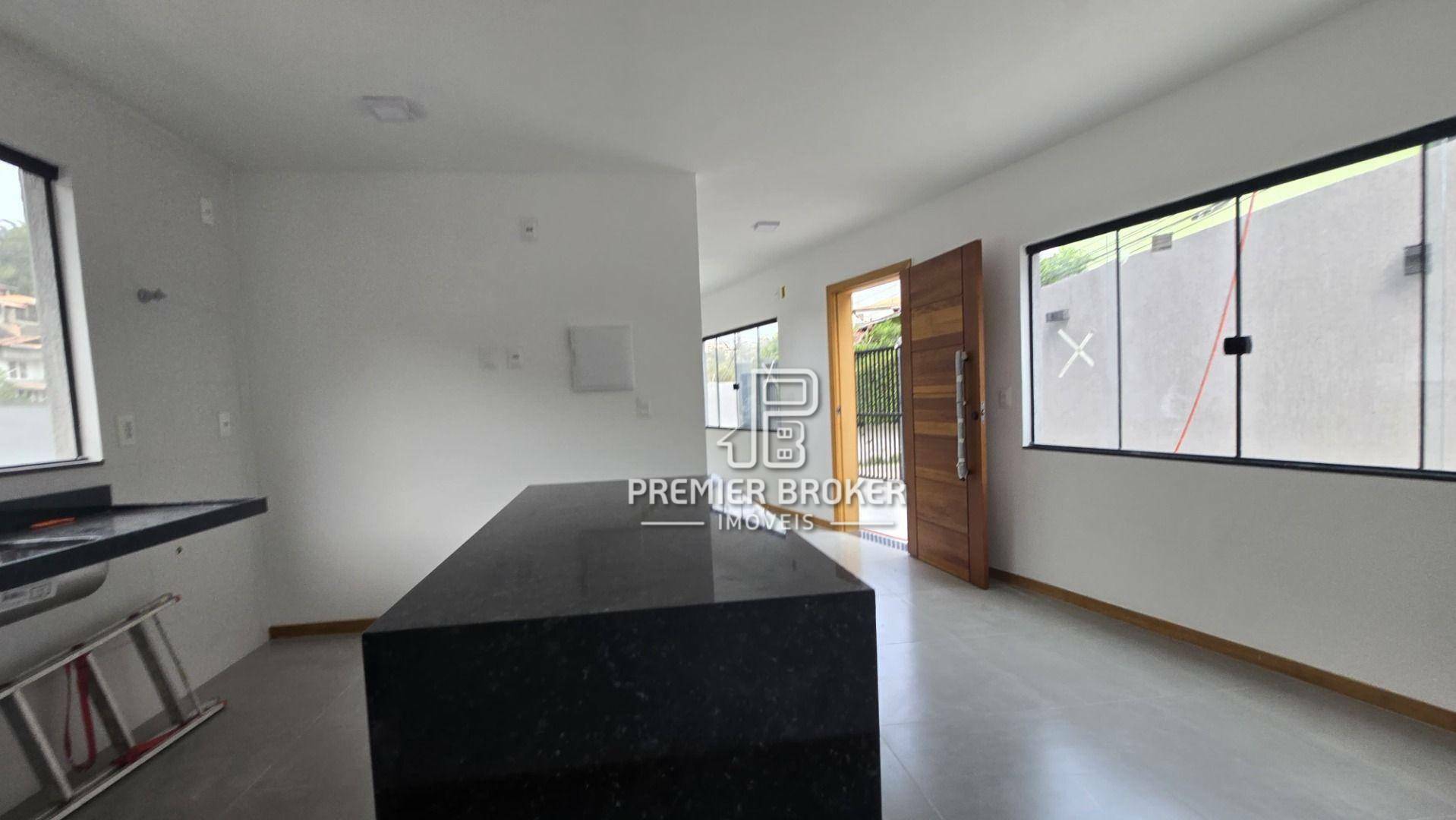 Casa à venda com 2 quartos, 100m² - Foto 3