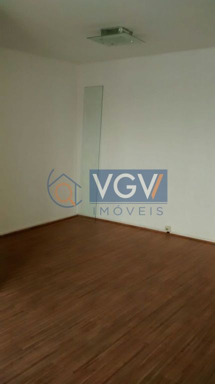 Apartamento à venda com 3 quartos, 81m² - Foto 1