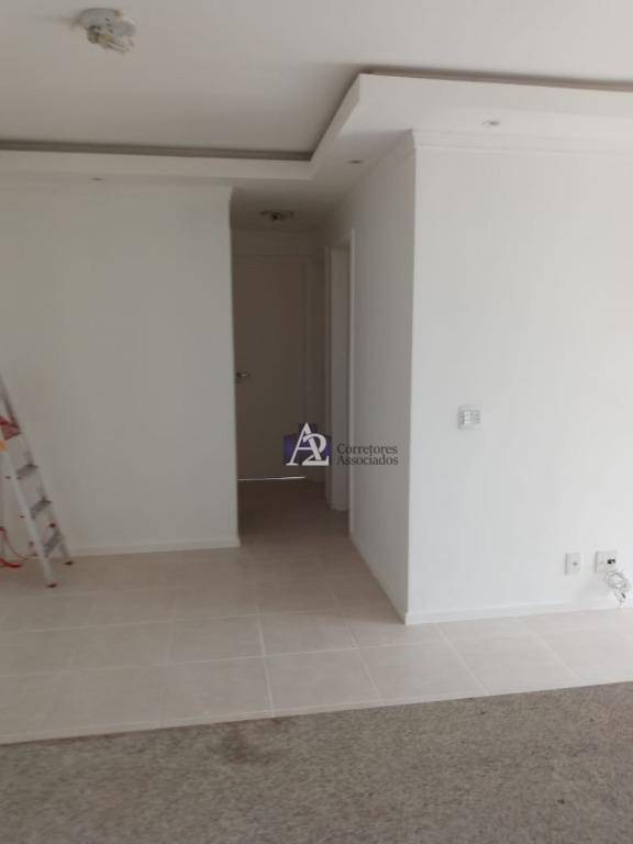 Apartamento à venda com 3 quartos, 69m² - Foto 1