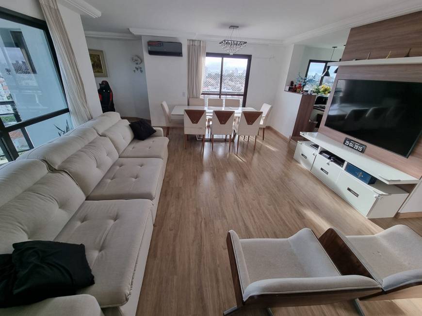 Apartamento à venda com 3 quartos, 145m² - Foto 4