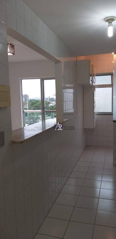 Apartamento à venda com 2 quartos, 60m² - Foto 5