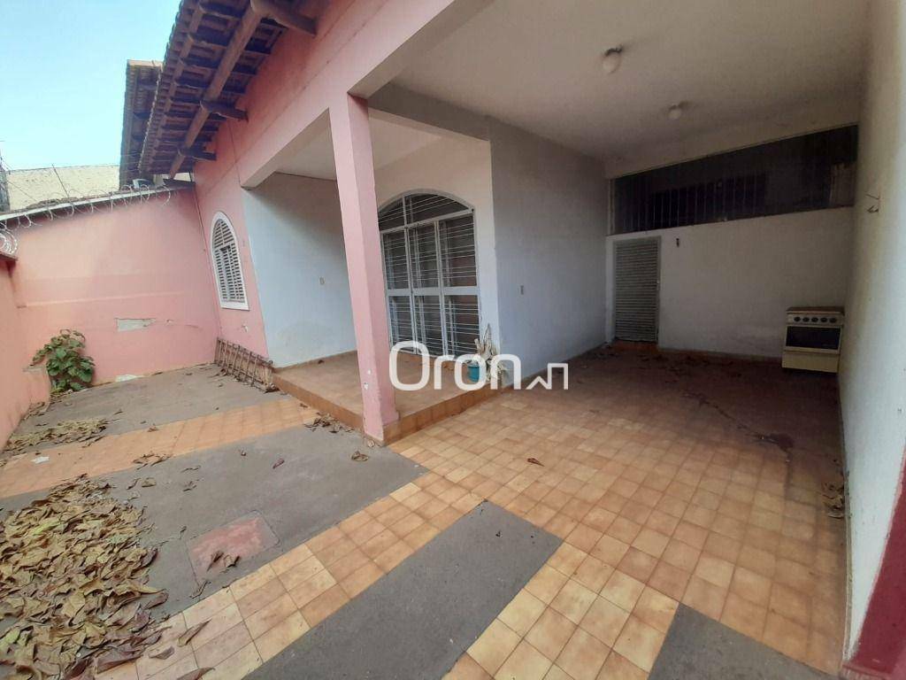 Casa à venda com 3 quartos, 160m² - Foto 4