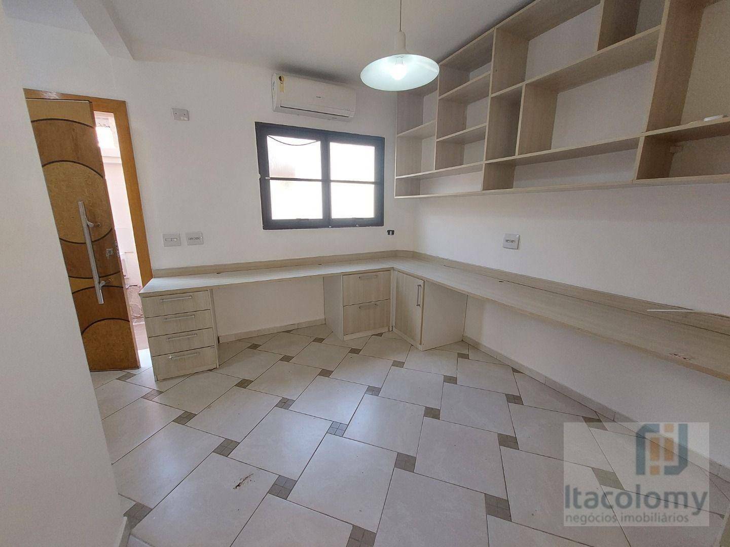 Casa de Condomínio para alugar com 3 quartos, 180m² - Foto 22