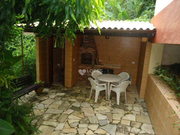 Casa à venda com 4 quartos, 219m² - Foto 27