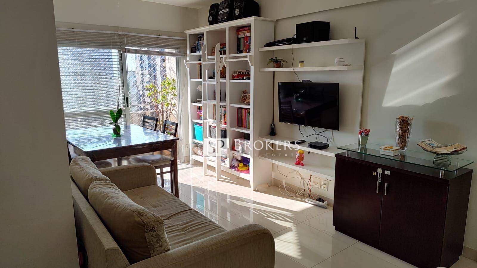 Apartamento à venda com 3 quartos, 73m² - Foto 2