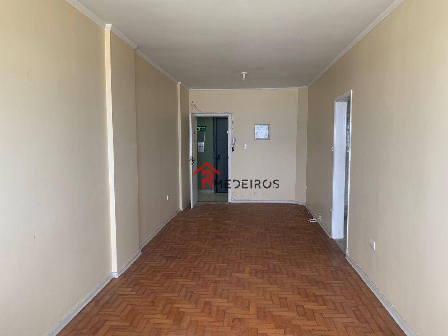 Apartamento à venda com 2 quartos, 60m² - Foto 3