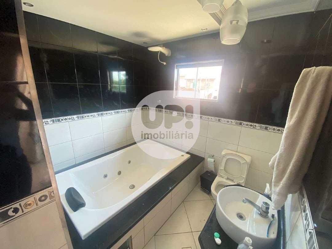 Casa de Condomínio à venda com 3 quartos, 200m² - Foto 15