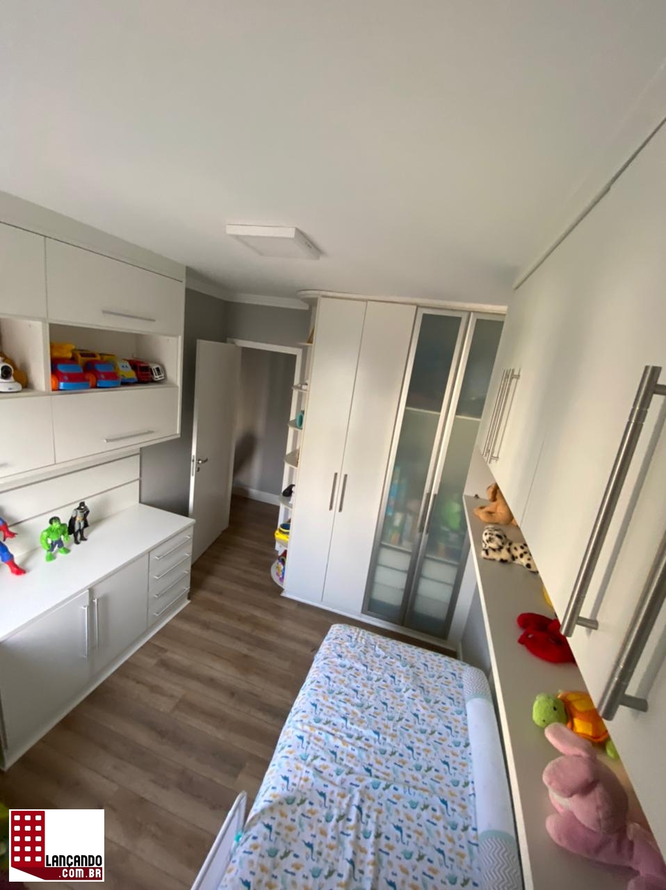 Apartamento à venda com 3 quartos, 103m² - Foto 18