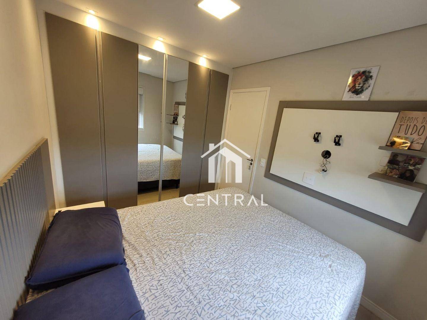 Apartamento à venda com 2 quartos, 42m² - Foto 15