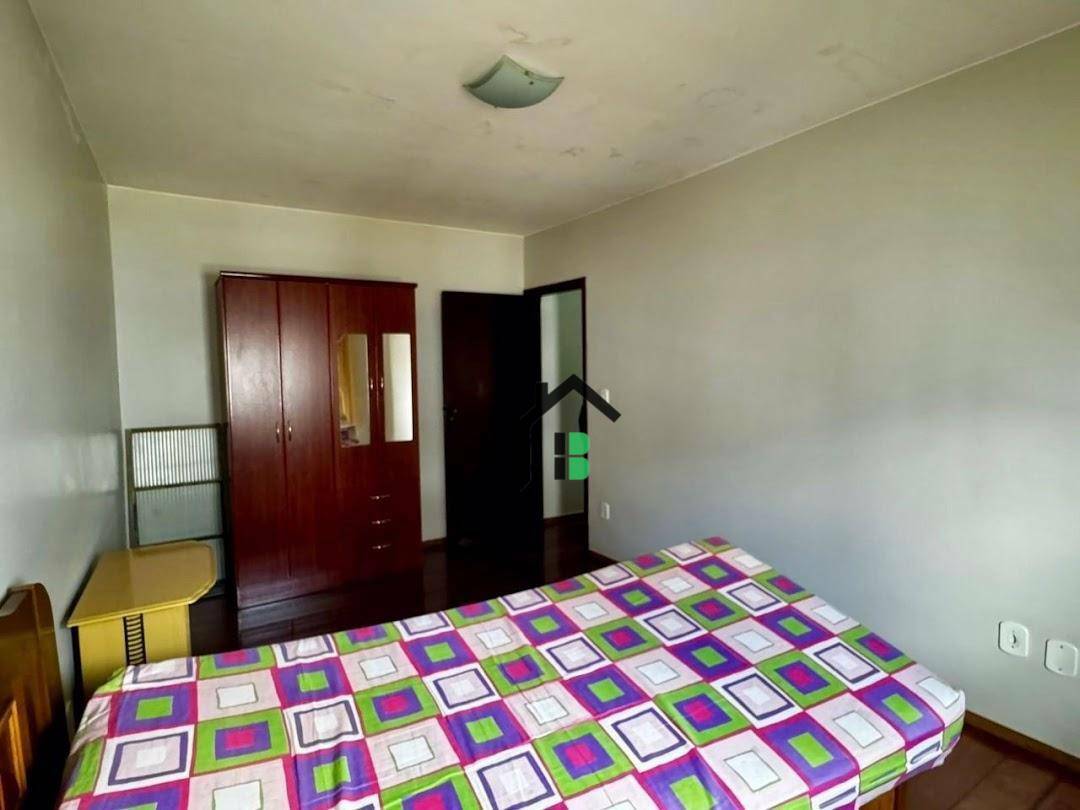 Apartamento à venda com 4 quartos, 230m² - Foto 9