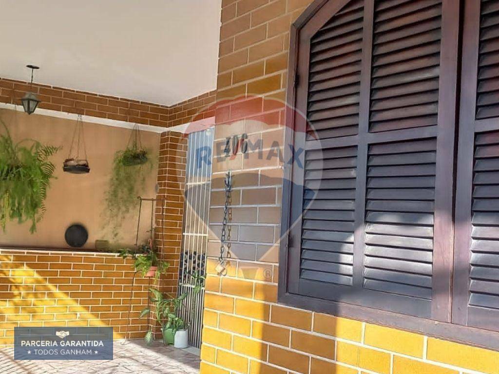 Casa à venda com 5 quartos, 134m² - Foto 5