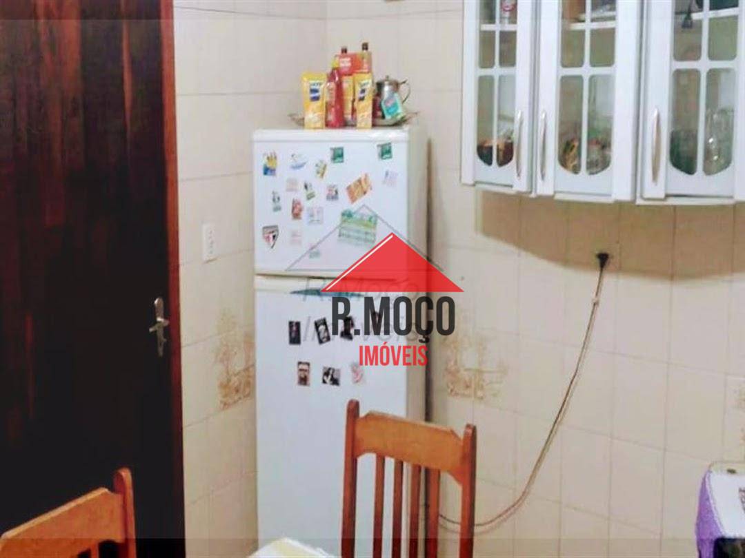 Sobrado à venda com 2 quartos, 140m² - Foto 5