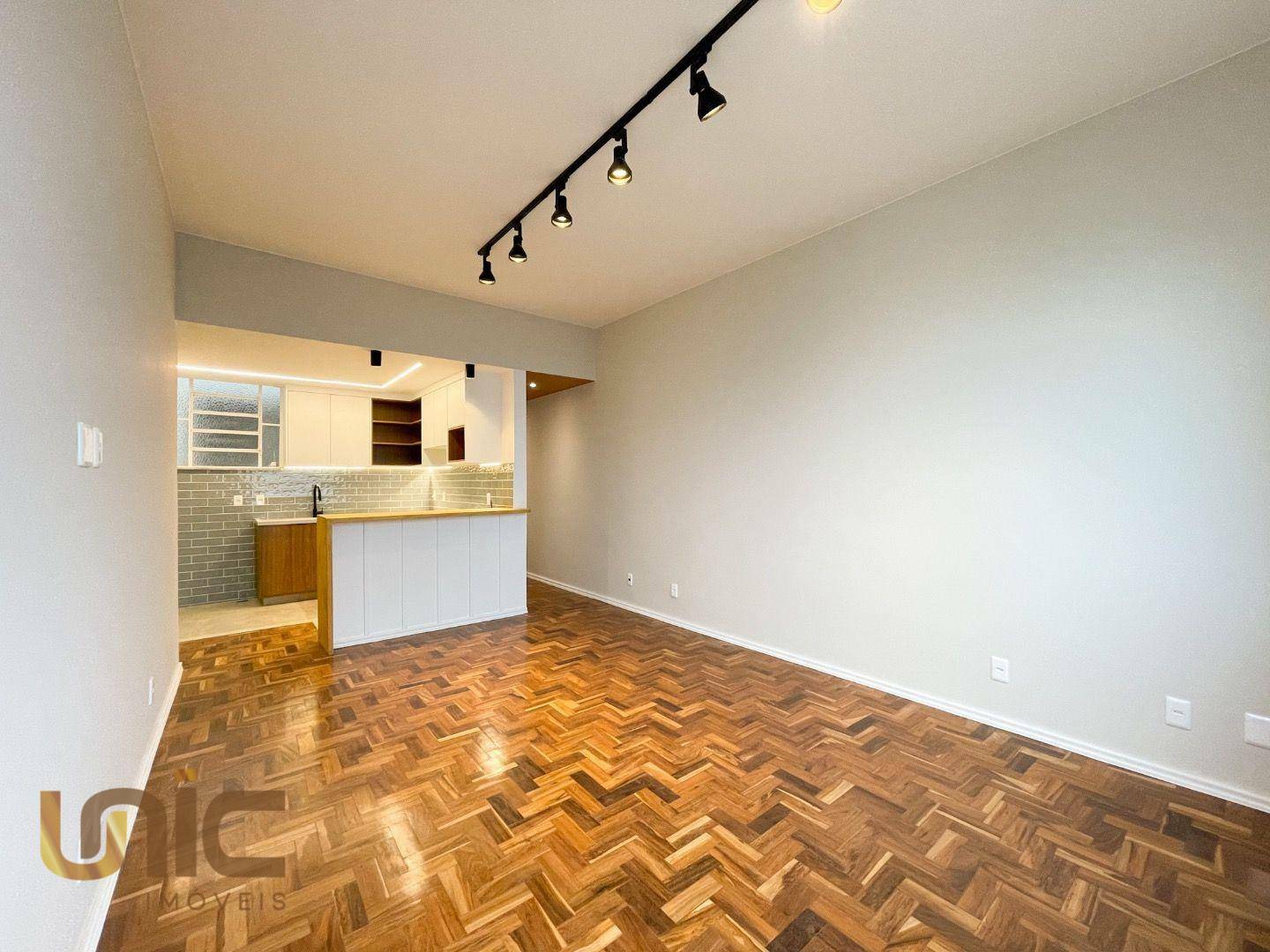 Apartamento à venda com 2 quartos, 59m² - Foto 4