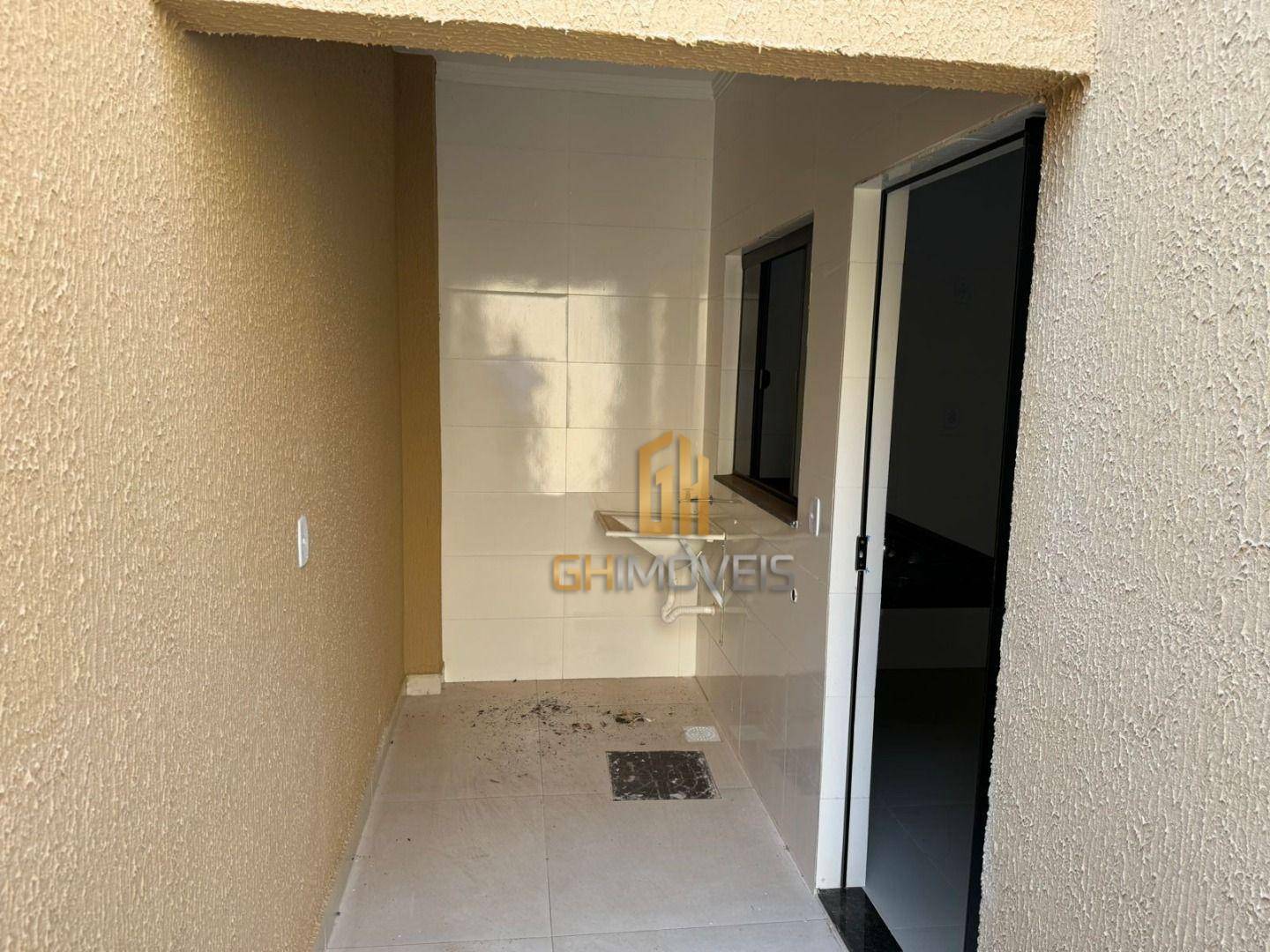 Casa à venda com 2 quartos, 60m² - Foto 7