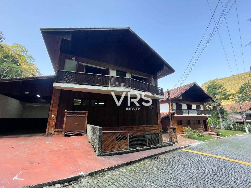 Casa de Condomínio à venda com 5 quartos, 450m² - Foto 4