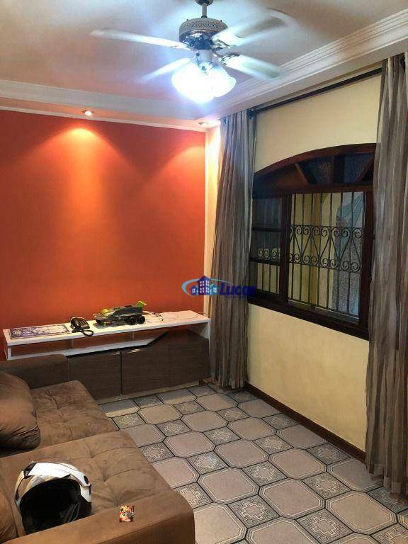 Sobrado à venda com 2 quartos, 220m² - Foto 5