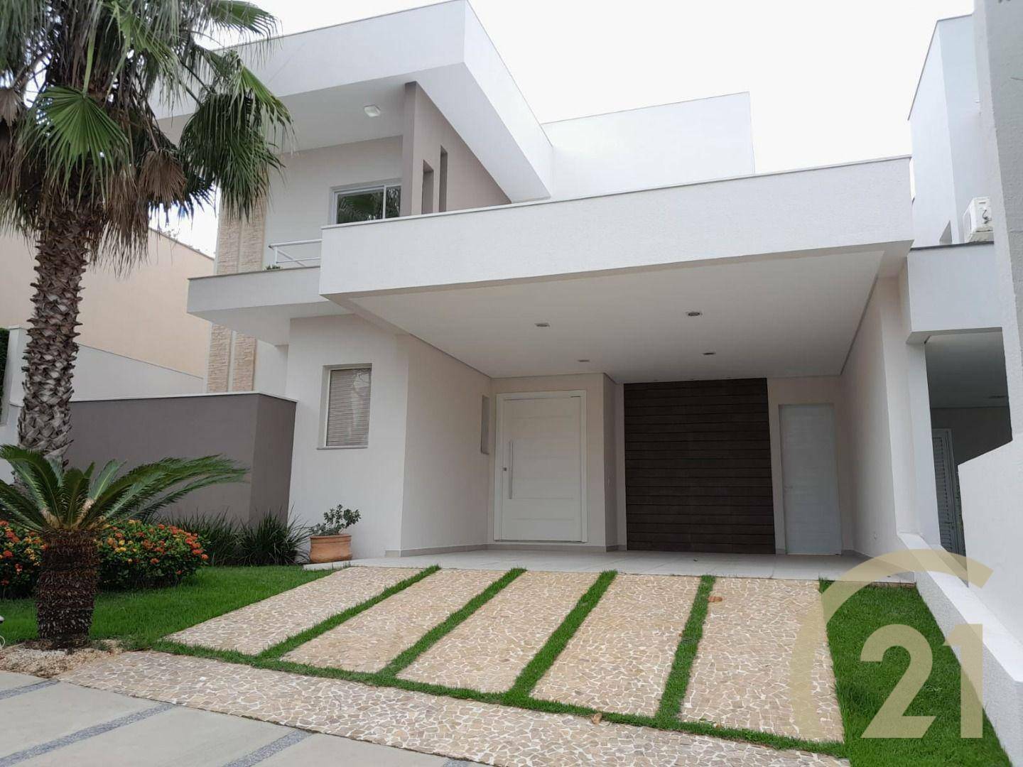 Casa de Condomínio para alugar com 3 quartos, 229m² - Foto 1