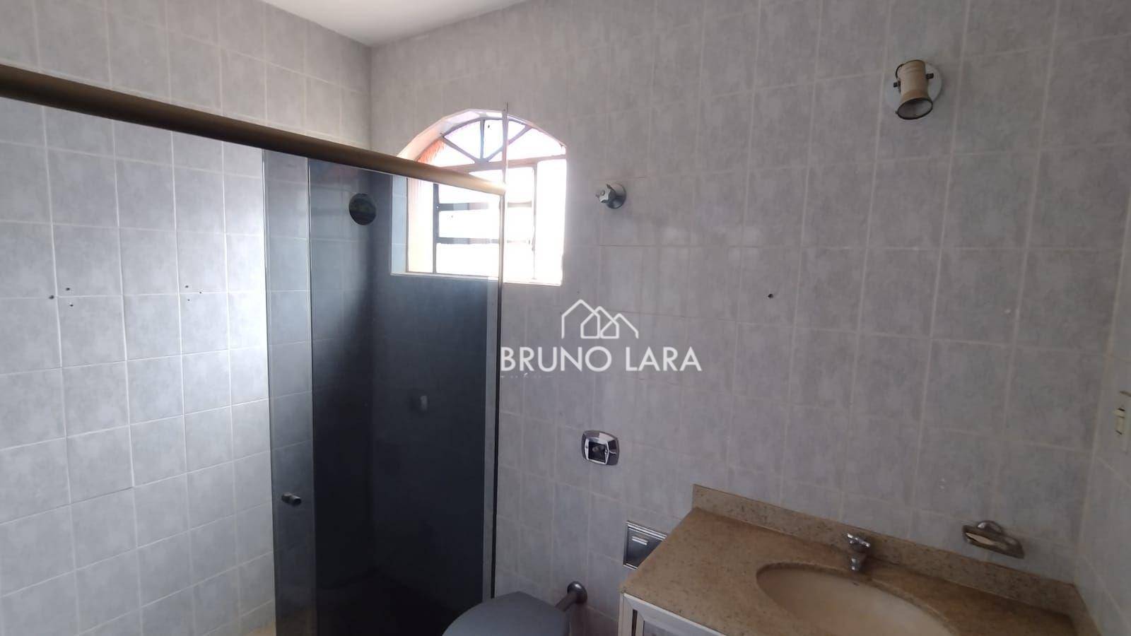 Casa à venda com 4 quartos, 250m² - Foto 9